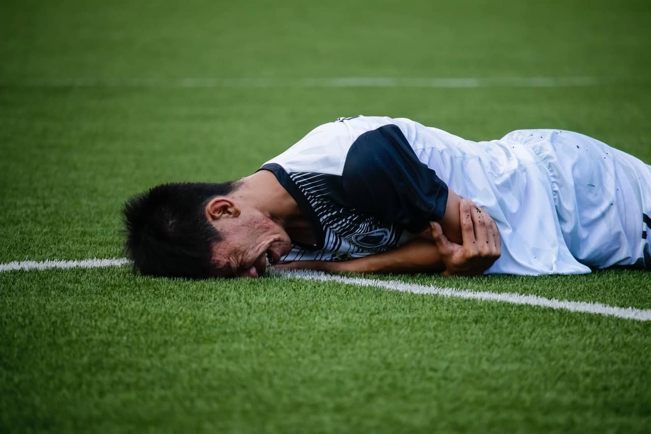 Can Soccerfootball Players Wear Glasses Best Sports Tutor 